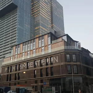 Mate Bruno, **** Rotterdam